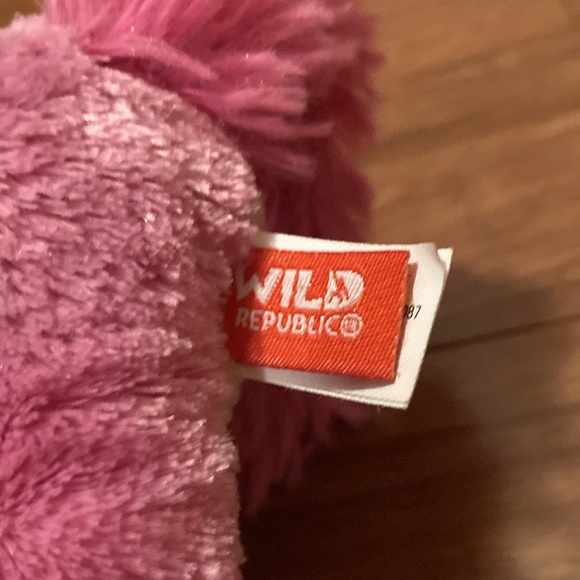 Pink and white monkey - Picture 2 of 3